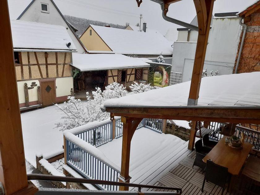 Ferienwohnung Im Theaterhof Greussenheim Exterior foto